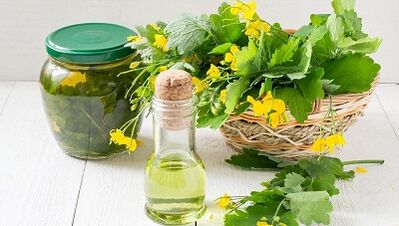 Décoction de rideau pour le traitement du champignon des ongles